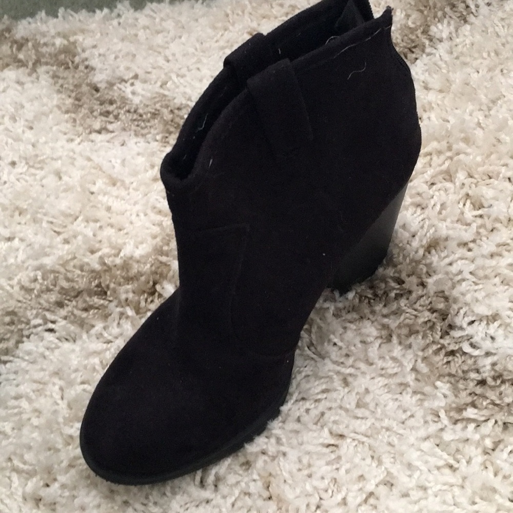 black Ankle booties